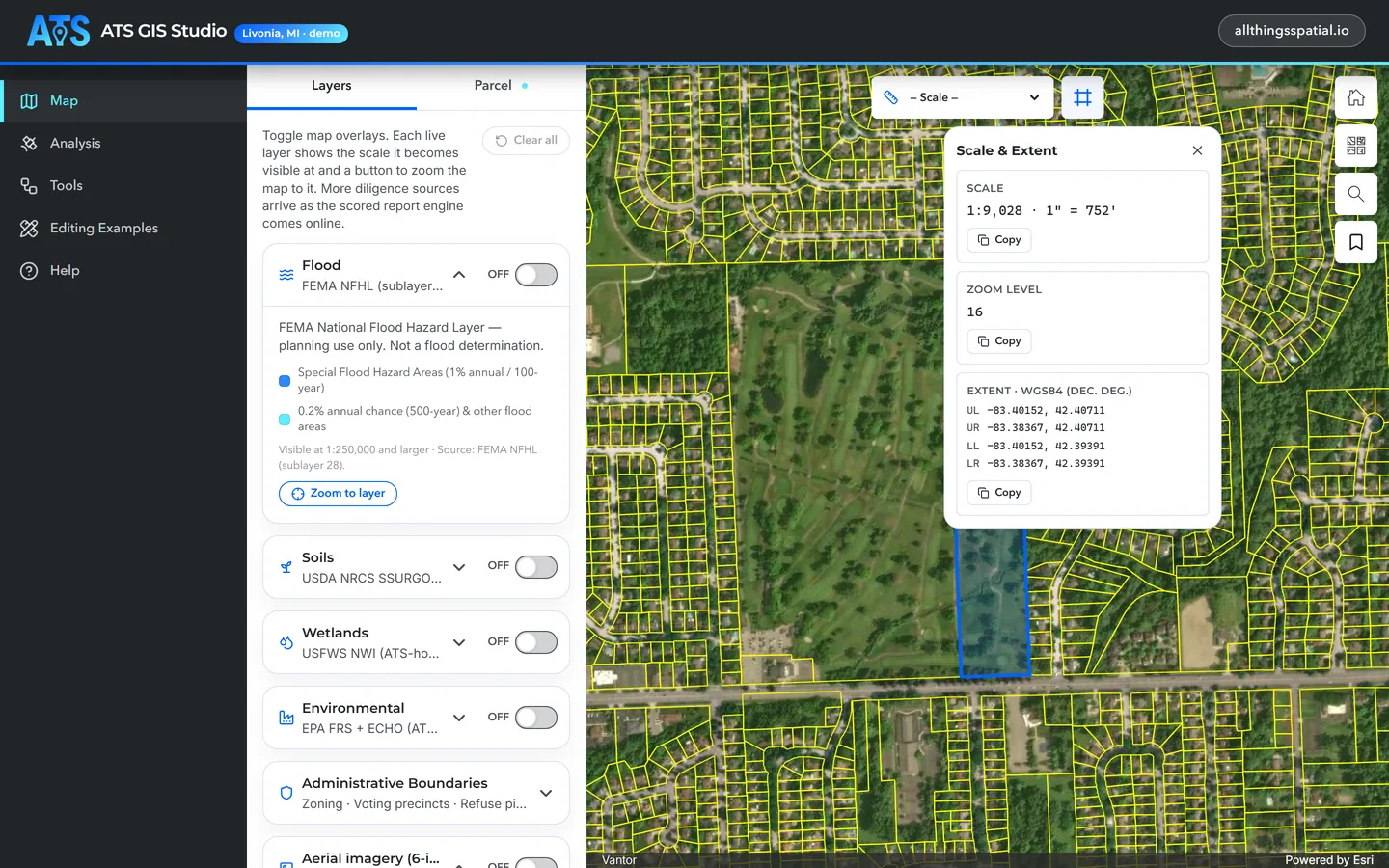 The Scale and Extent panel open beside the scale picker, showing live scale, requested versus actual scale, zoom level and the WGS84 extent corners with copy buttons.